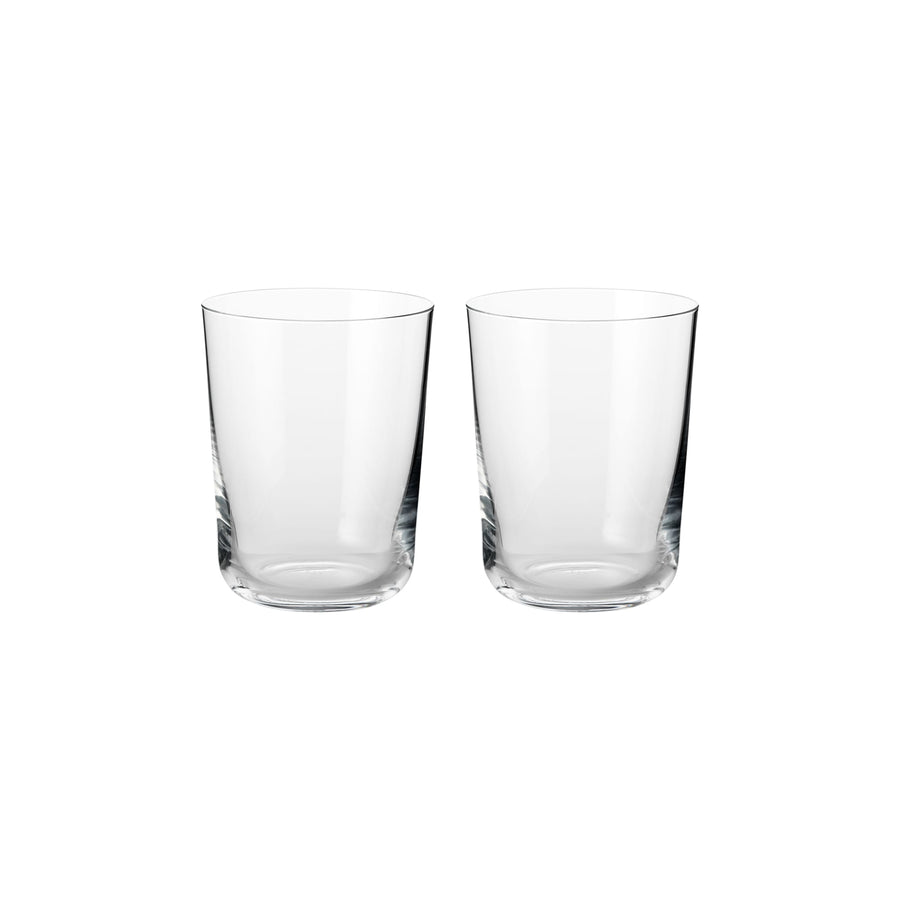 To klare cylinderformede vandglas i glas fra Frederik Bagger - Denmark til servering og borddækning